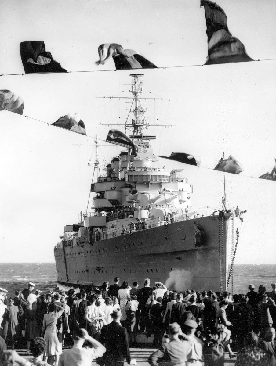 H.M.A.S Australia arriving in Melbourne port (1943–49)