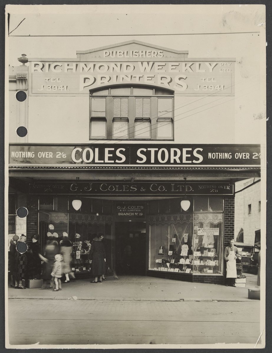Women shoppers and greengrocer in front of Richmond South Coles Variety Store No. 19 (1931)