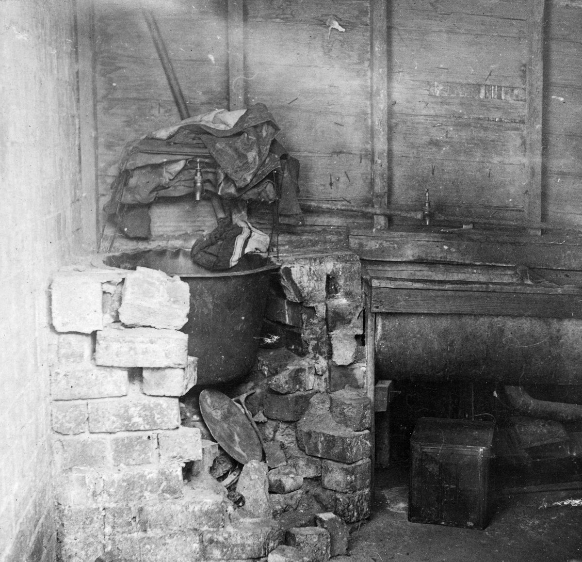 North Melbourne. Copper in Erskine Place (c. 1935)
