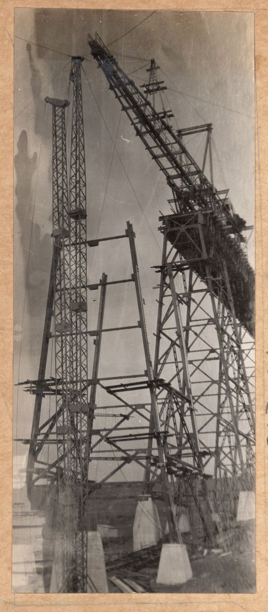 Albion to Broadmeadows - Maribyrnong River viaduct. Erecting steelwork (1928)