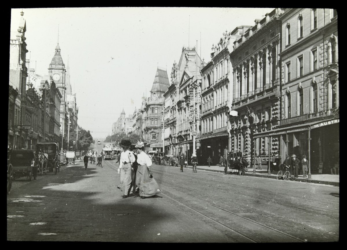 Collins St., looking East, Melbourne City (1900–05)