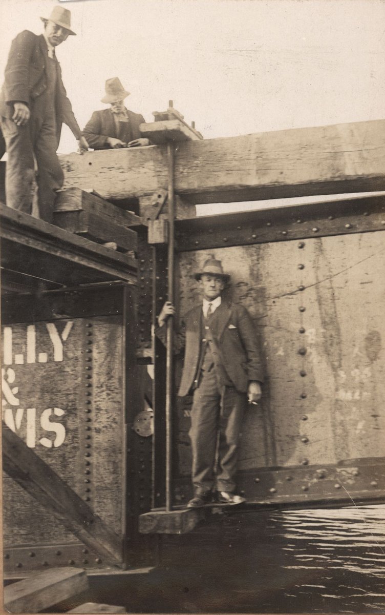 Spencer Street bridge, superstructure, Melbourne City (c. 1929)