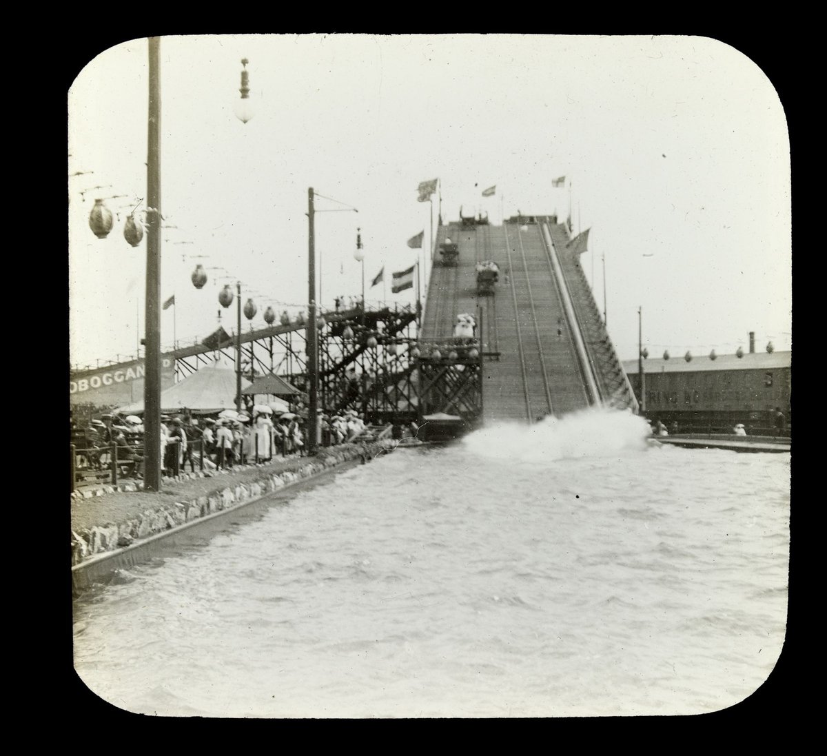 Water Chute, Princes Court, St. Kilda, St Kilda (1909)
