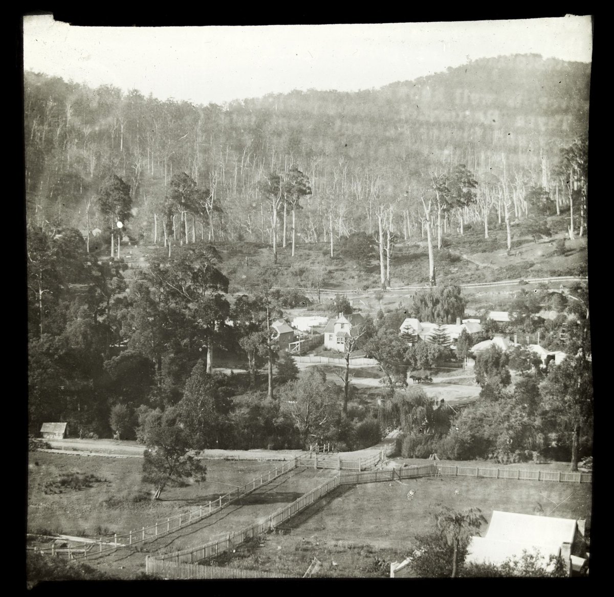 Town on far side of Yarra River, Victoria (1909)
