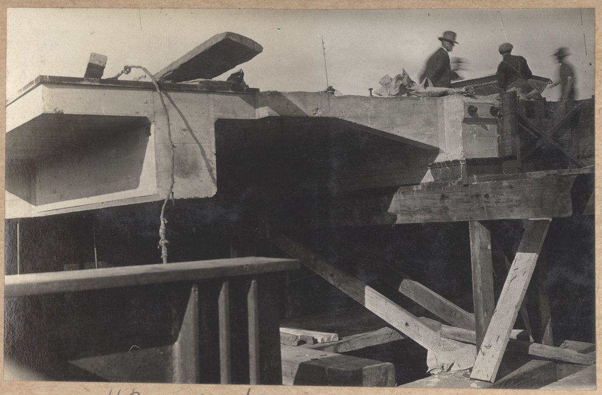 Spencer Street bridge, Melbourne City (1929)