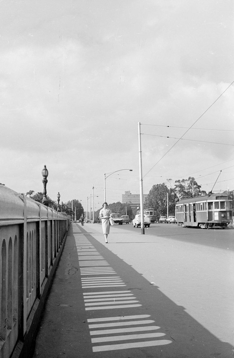 Princes Bridge looking towards St. Kilda Road, Melbourne, Melbourne City (1954)