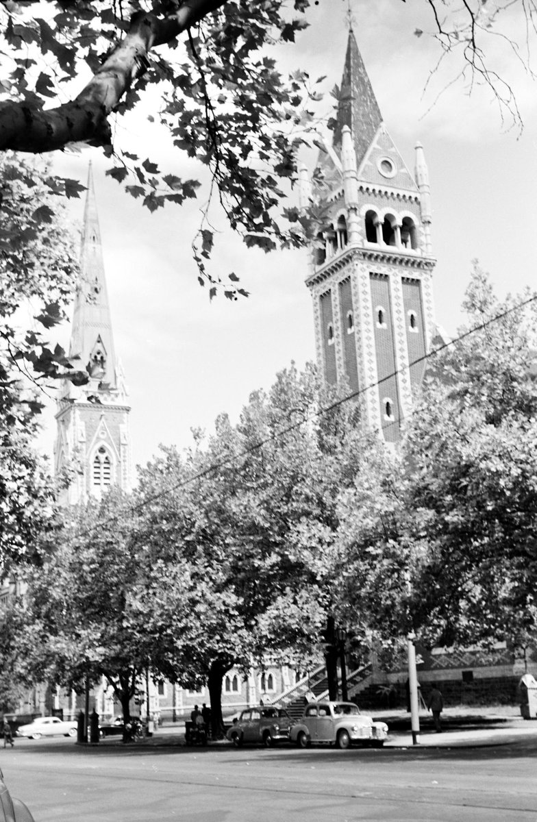 Collins Street looking towards Swanston Street, Melbourne, Melbourne City (1954)