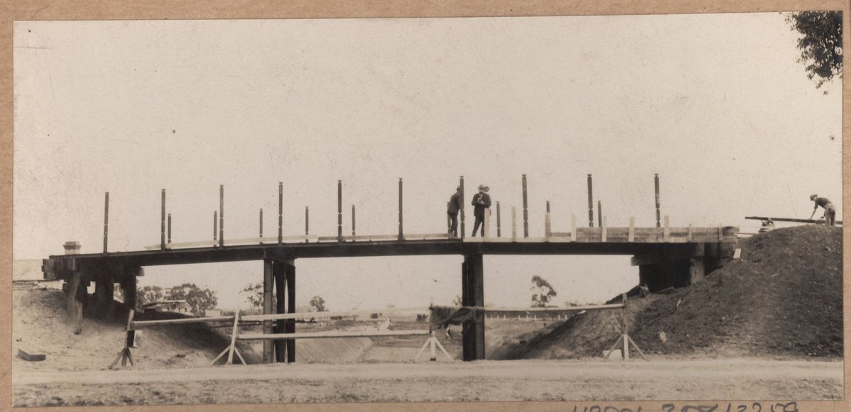 Darling to Glen Waverley - bridge over Lawrence Road, Malvern East (1929–30)