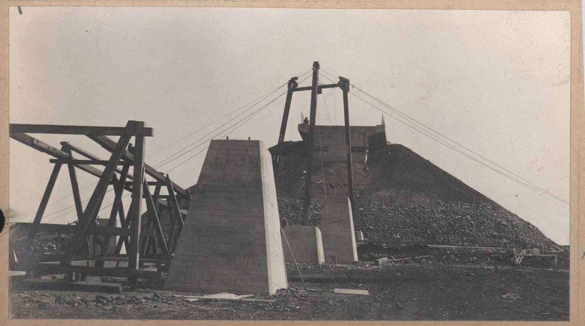Albion to Broadmeadows - Maribyrnong River viaduct foundations (1927–28)