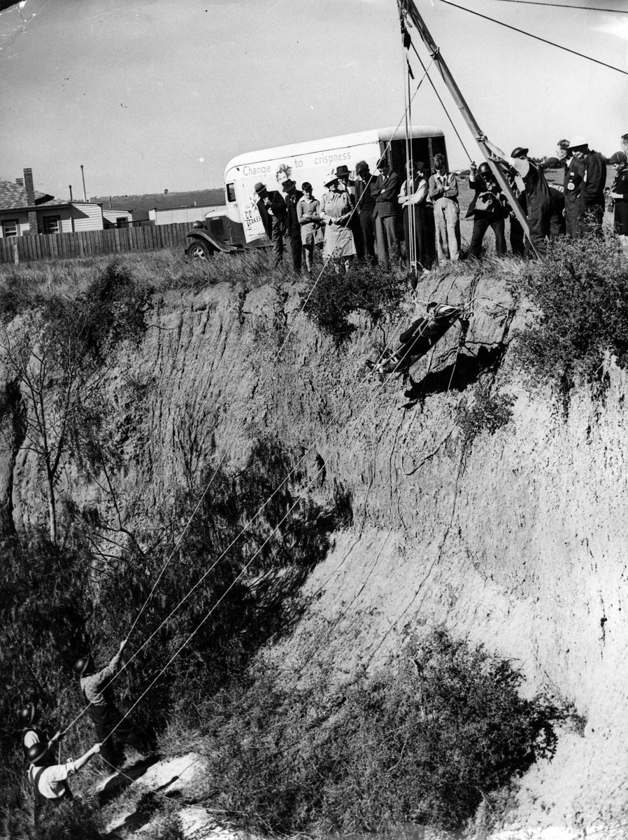 Essendon - Moonee Ponds A.R.P. [i.e. Air Raid Precautions] exercises (c. 1942)