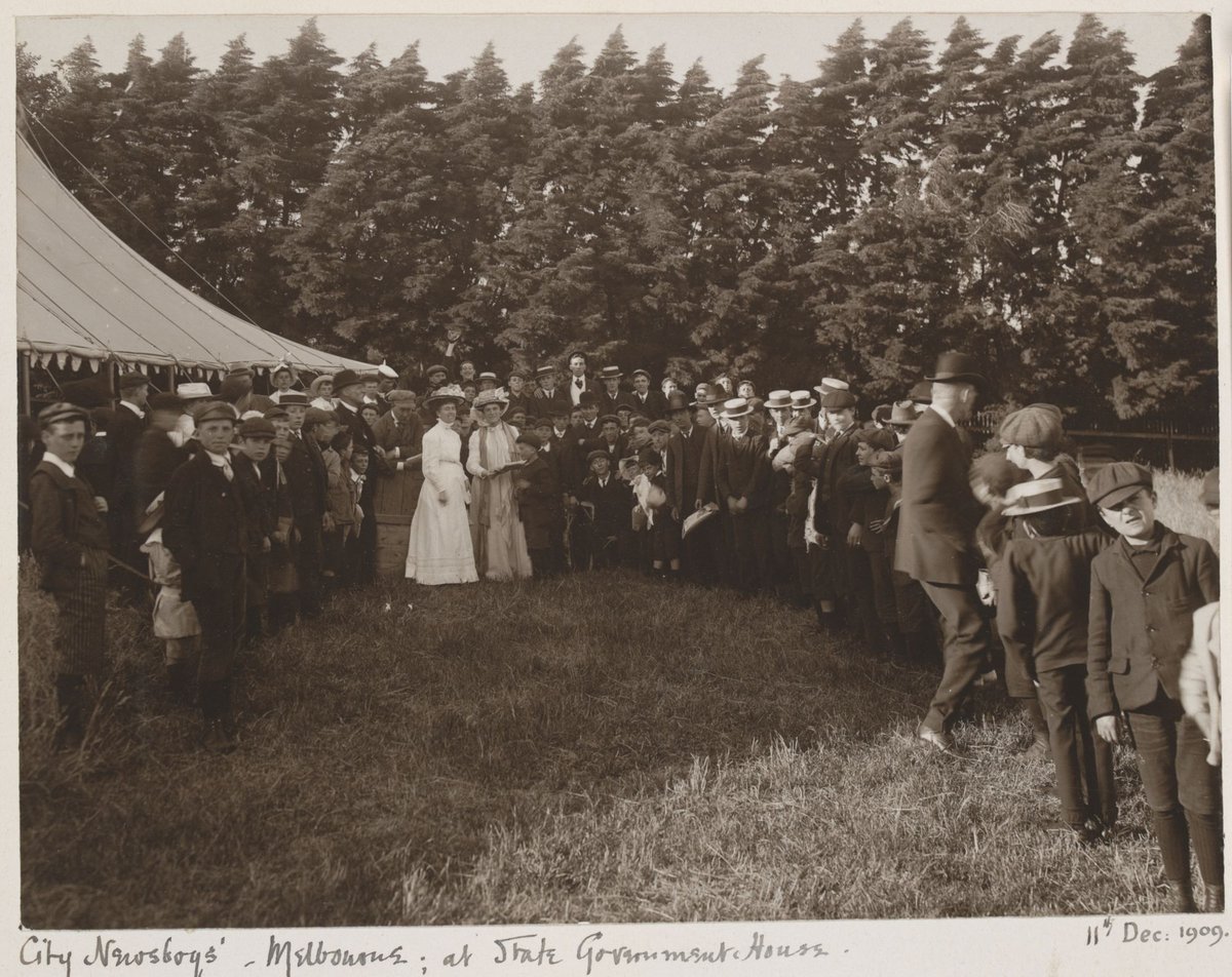 "City Newsboys' Picnic, Melbourne, State Government House, Dec. 1909", Melbourne City