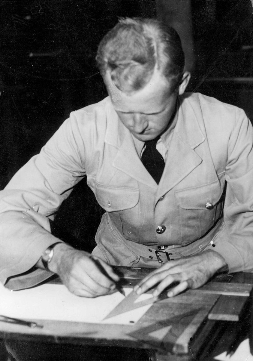 Royal Australian Air Force trainees at Melbourne Technical College (1937–43)