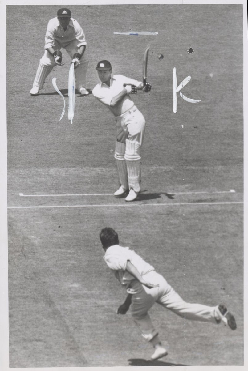 Len Hutton batting during the 5th Test Match played at the Melbourne Cricket Ground, East Melbourne (1951)