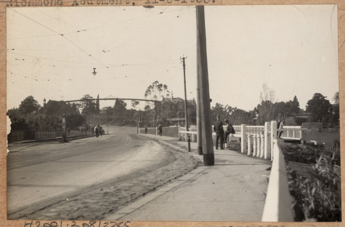 Hawthorn bridge reconditioning (1930)
