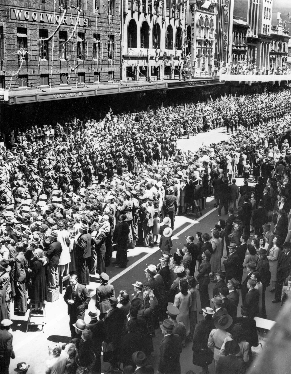 17th Brigade marching through Melbourne (c. 1943)