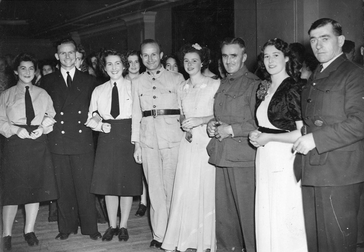 All services complimentary dance given by W.S. Services in the Melbourne Town Hall, Melbourne City (c. 1943)