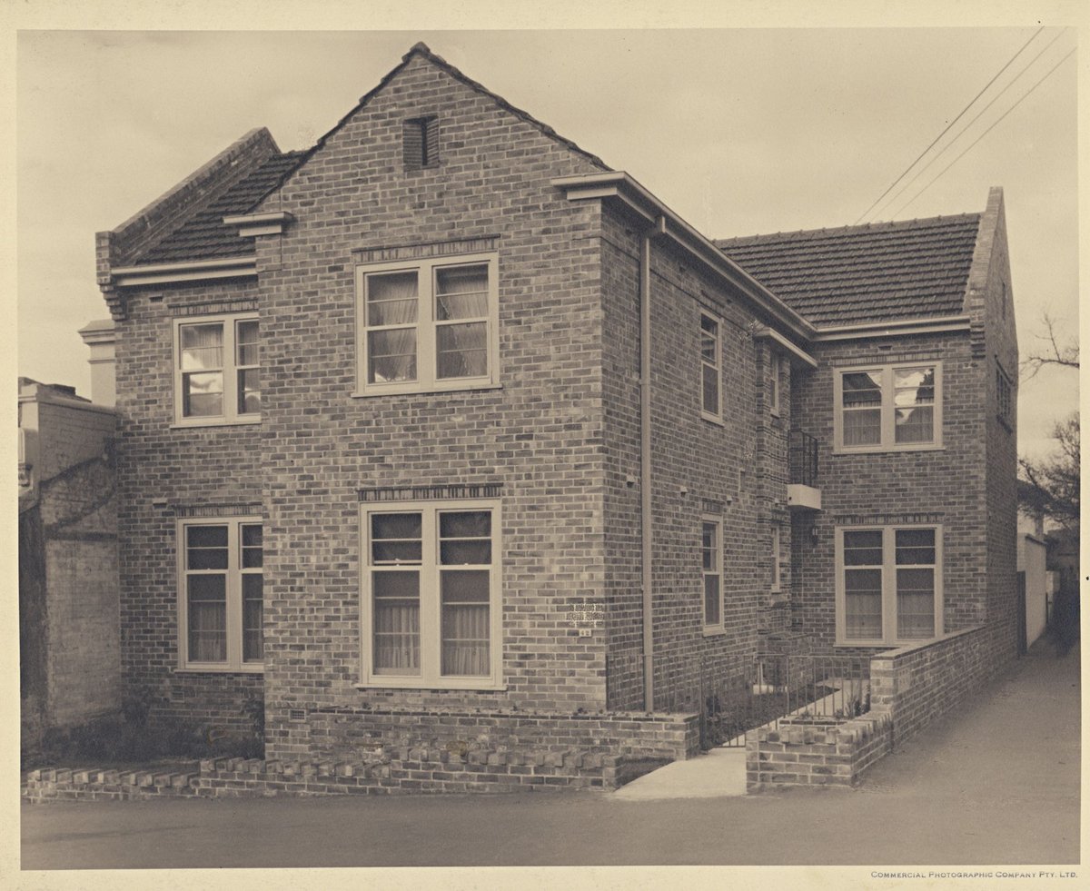 New two storey brick and tile roof flats, corner Simpson and George Streets, East Melbourne (c. 1941)