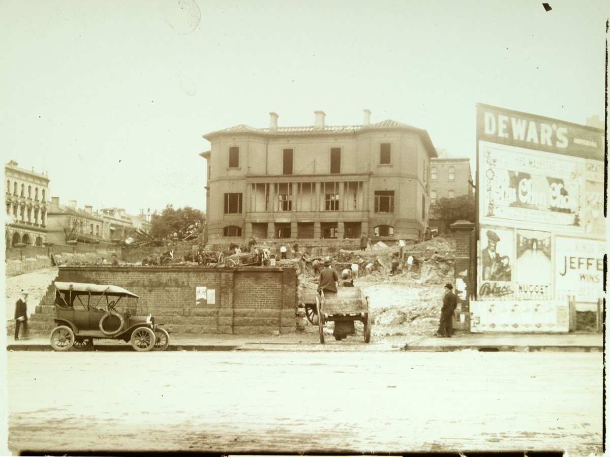 Building or demolition site, Melbourne (1880–1938)