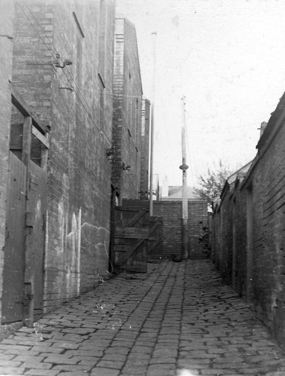 North Melbourne. Erskine Place (c. 1935)