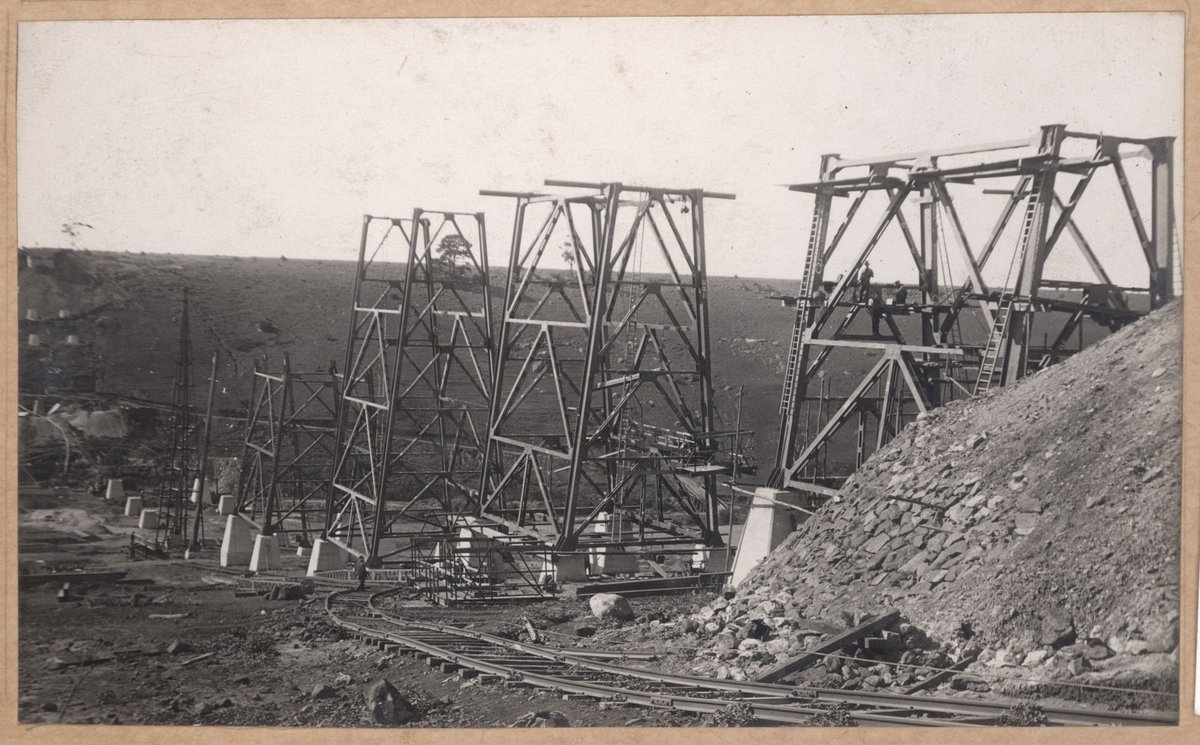 Albion to Broadmeadows - general views of Maribyrnong River viaduct (1928)