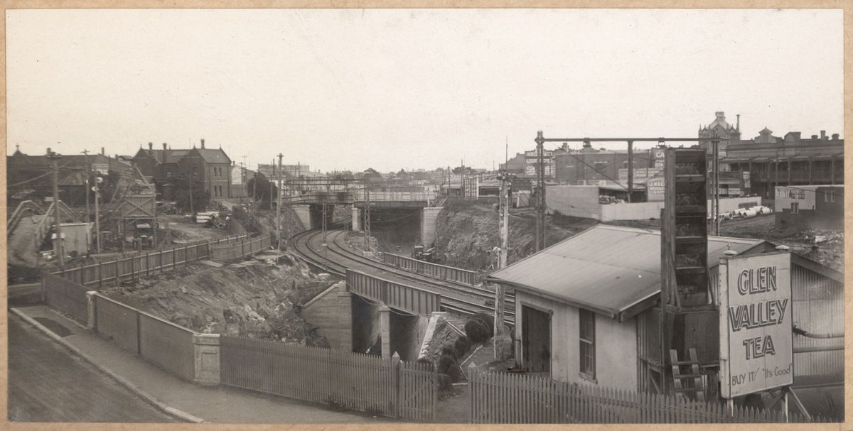 South Kensington to West Footscray - bridge under Bendigo line (1927–28)