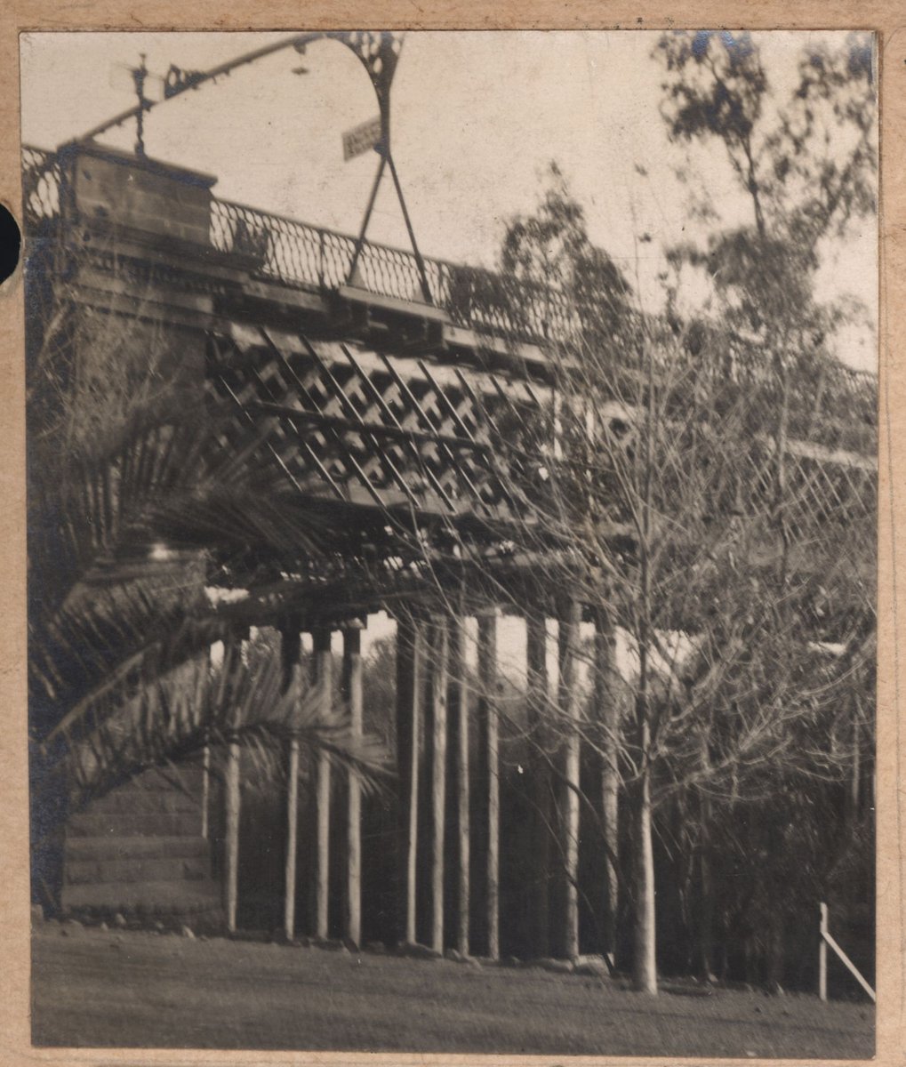 Bridge over River yarra at Hawthorn - repairs (1920–40)