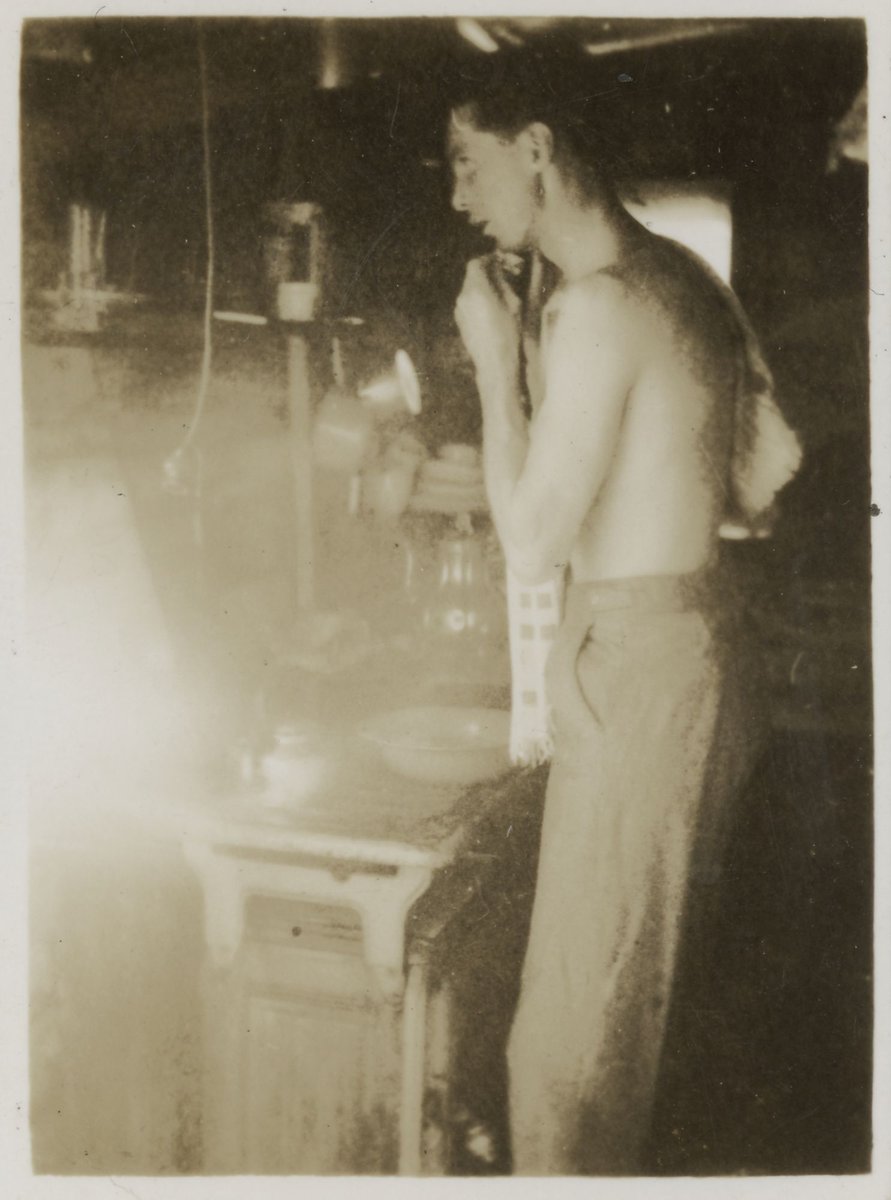 Ian Robertson, Lit. Collins St. 40 [1940], Melbourne City