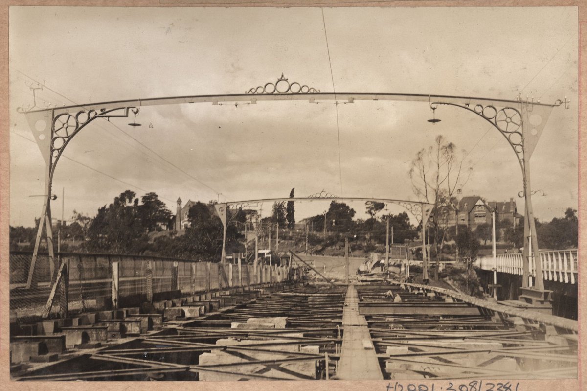 Hawthorn bridge reconditioning - general views (1930–31)