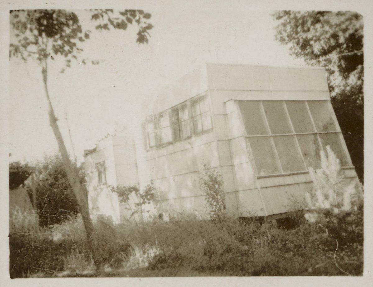 Arthur Boyd's studio, at 'Open Country' Murrumbeena (c. 1945)