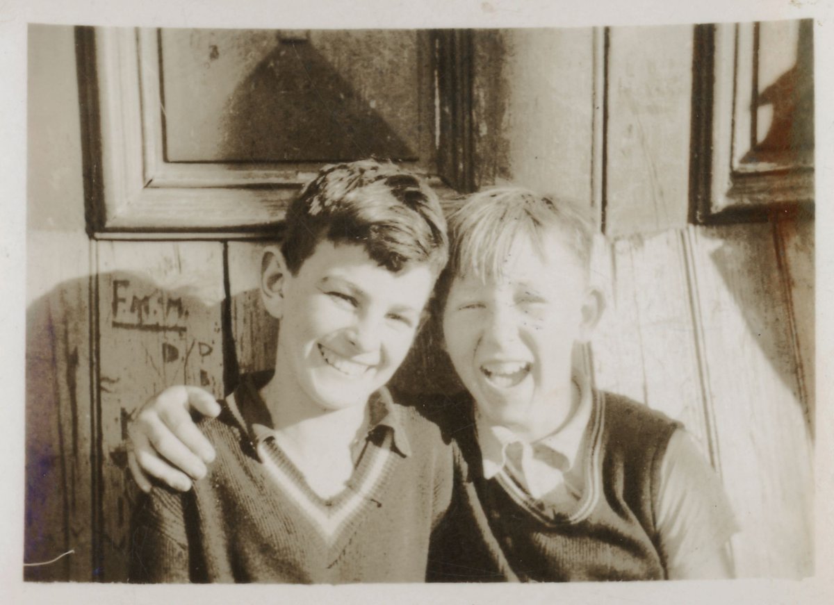 Fitzroy opp. Ex. Bldgs [two boys] (1939–45)
