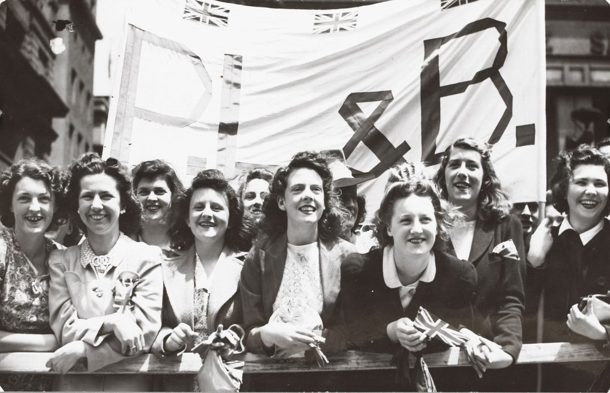 17th Brigade marching through Melbourne (1940–46)