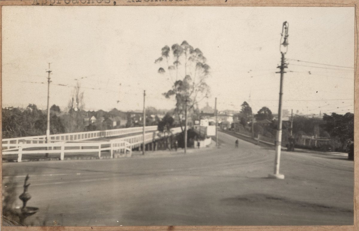 Hawthorn bridge reconditioning (1930)