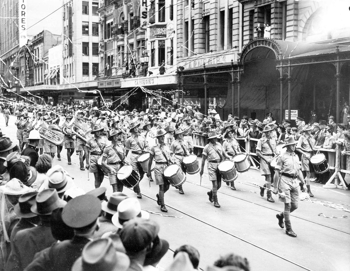 Military march in Melbourne, soldiers wearing tropical uniform, Melbourne City (1938–44)