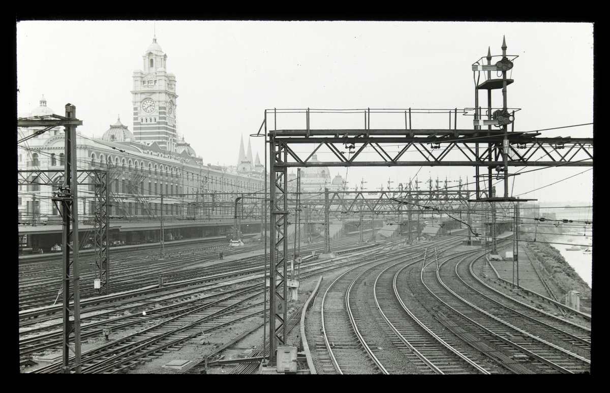 Flinders St. Station Platforms & Tracks, Melbourne City (1930–50)
