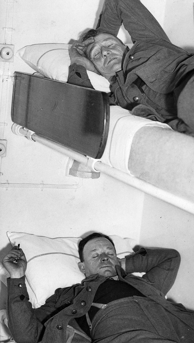 A.I.F. 4th embarkation Port Melb. [i.e. Melbourne] (c. 1940)