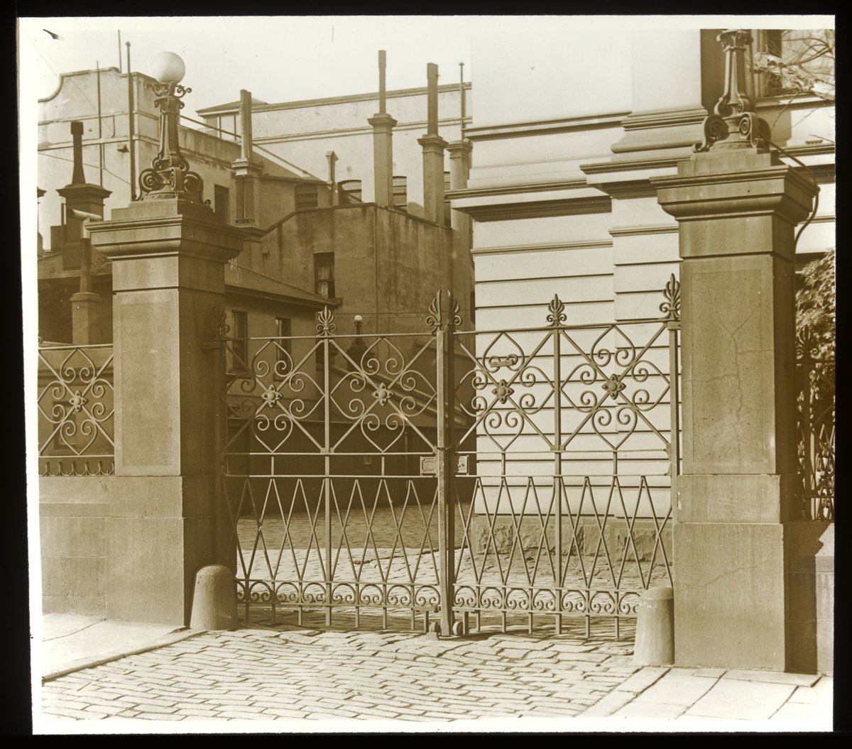Gate entrance to the Mint, William St. Melb, Melbourne City (1875–1938)