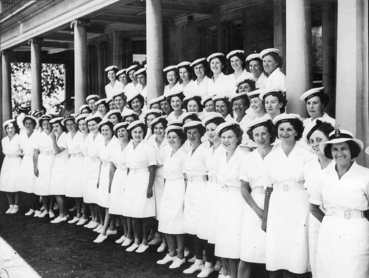 British Wrens on duty in Melbourne (c. 1944)