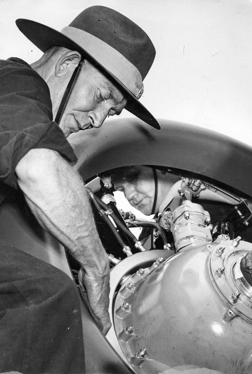Giving an engine a look-over at Richmond (c. 1940)