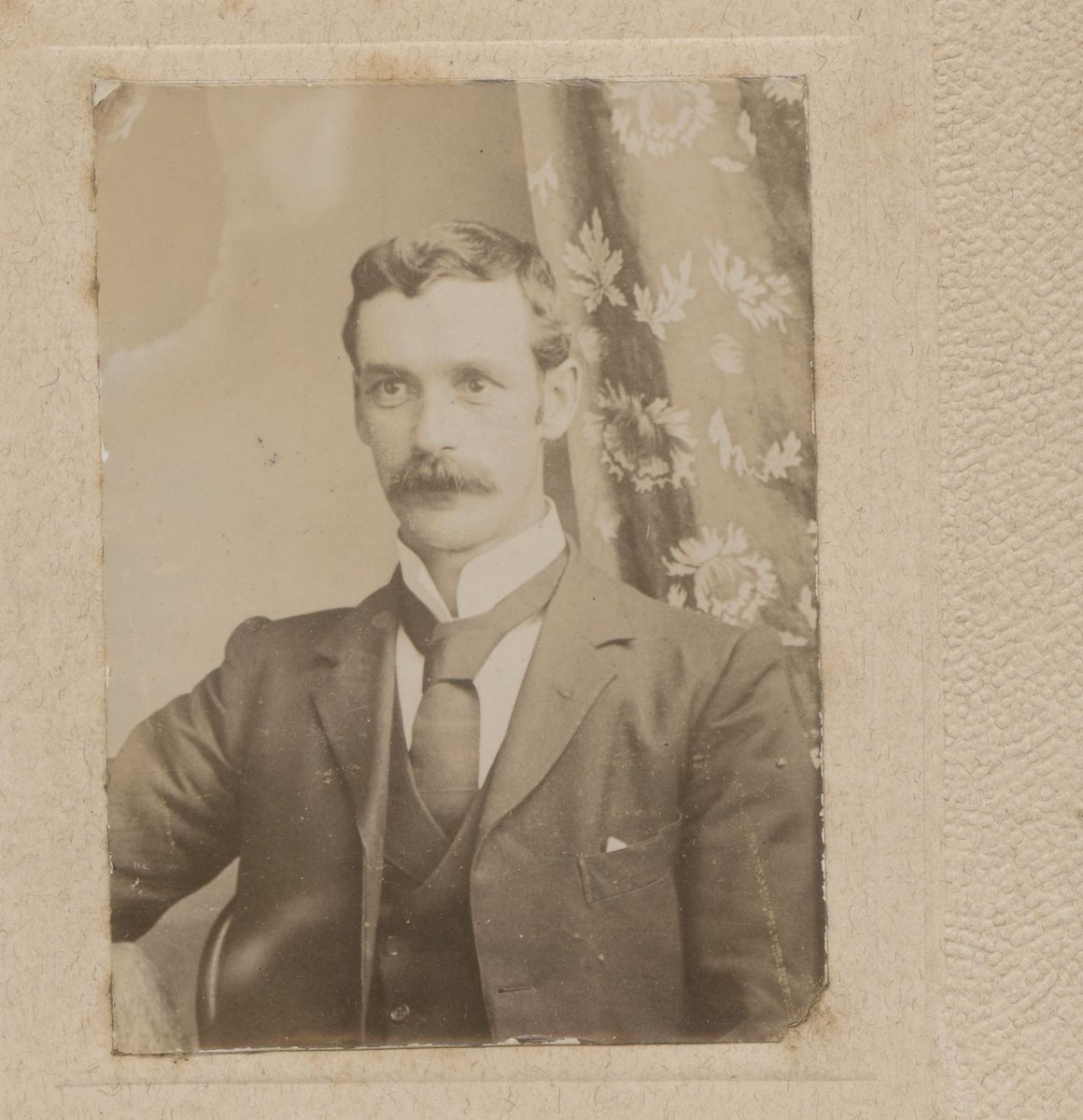 Studio portrait of a man, Collingwood, Victoria (1858–1900)