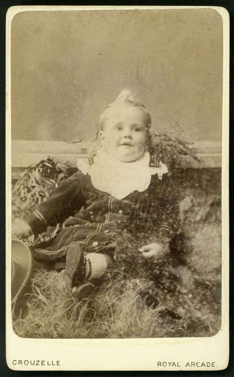 Portrait photographs by Grouzelle & Co. Royal Arcade, Melbourne, Vic, Melbourne City (1884–87)