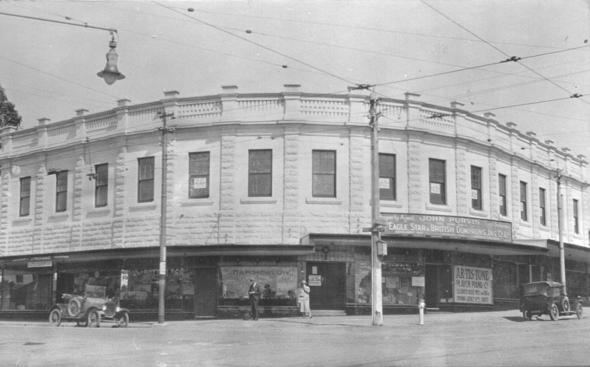 Building. S-E corner of Riversdale and Glenferrie Roads, Hawthorn. Vic (c. 1925)