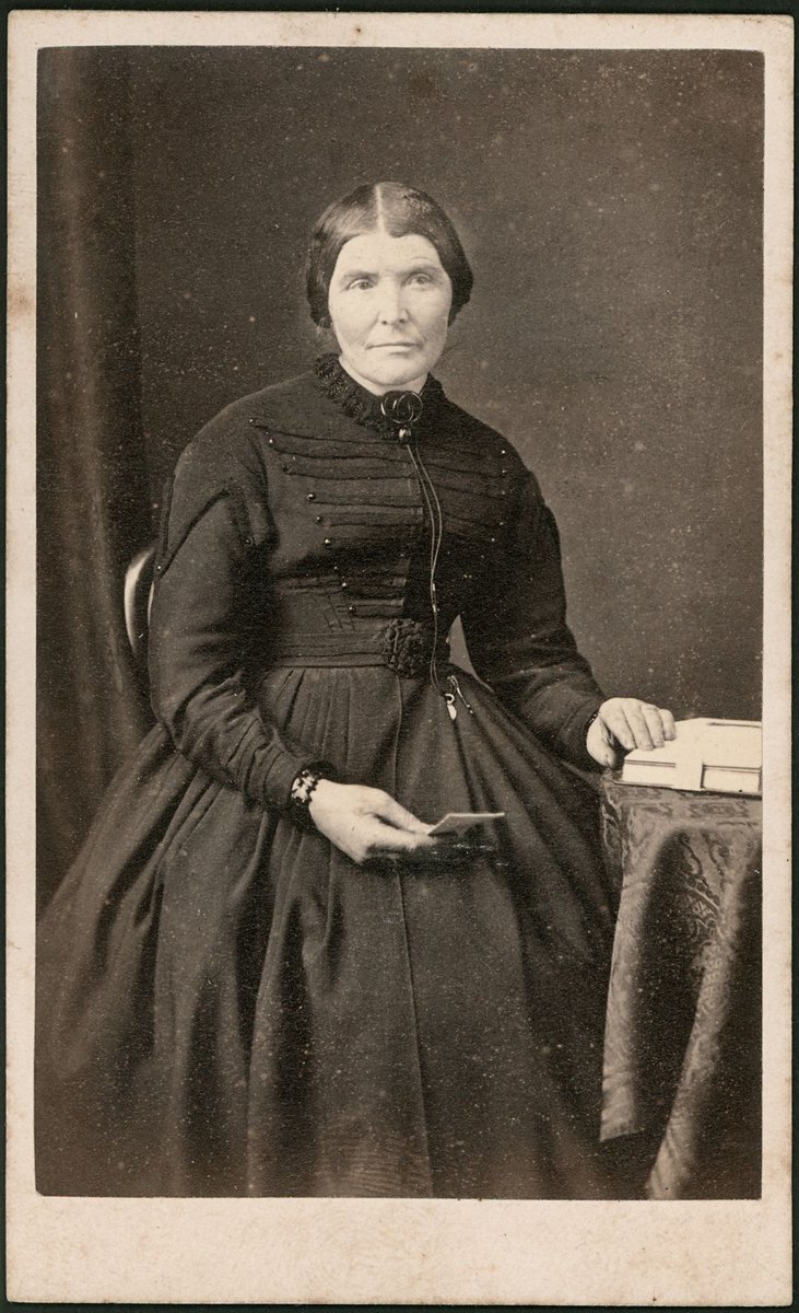 Portrait photographs by E. Goulter of Emerald Hill and Prahran, Vic, South Melbourne (1868–94)