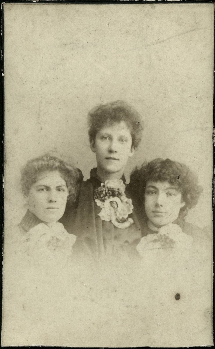Studio portrait of three young women, Melbourne, Victoria (1888–89)