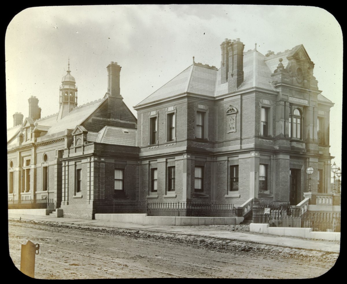 Public Offices, Kew (1875–1938)