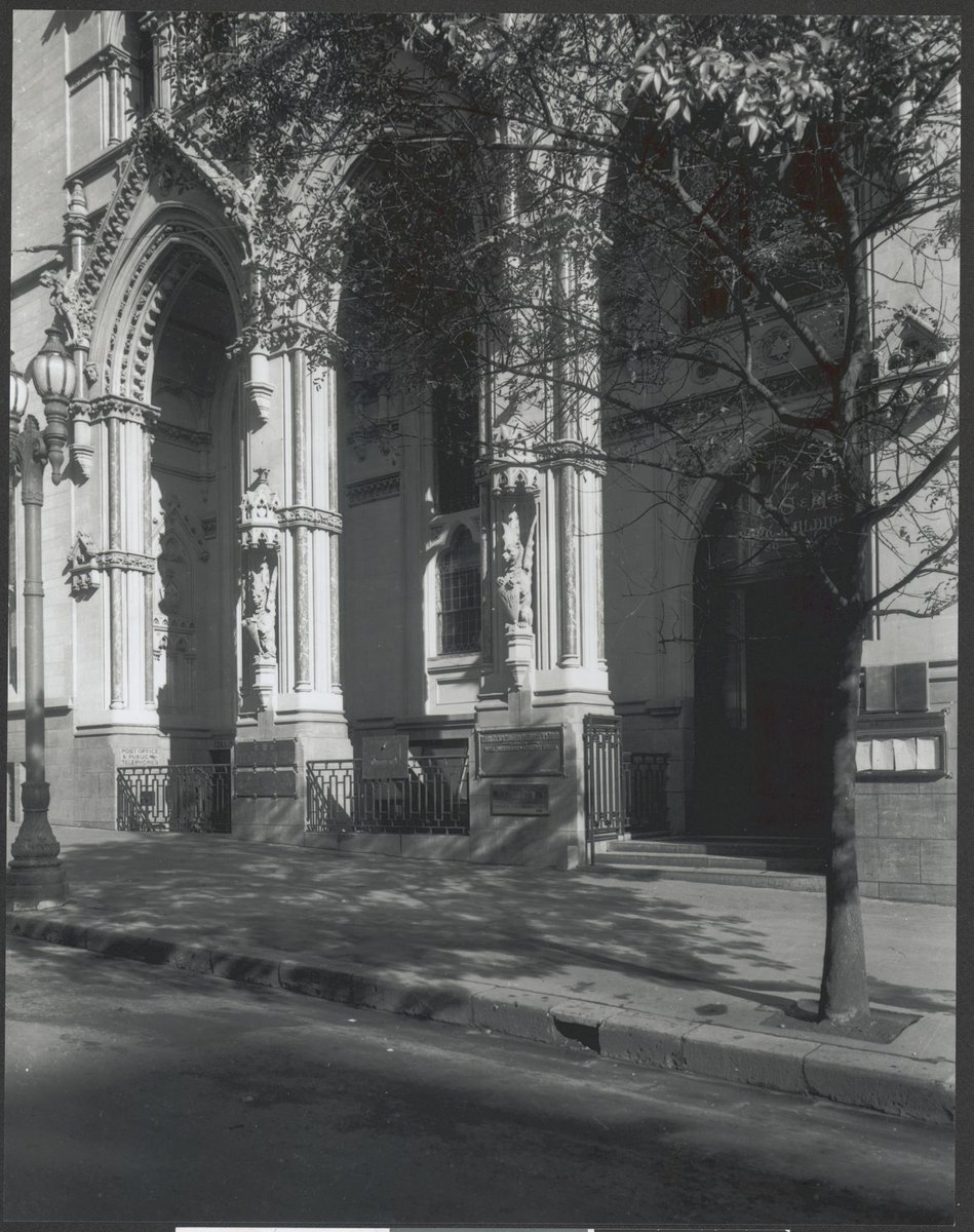 E.S.& A. Bank, corner Collins and Queen Streets, Melbourne, exteriors, Melbourne City (1952)