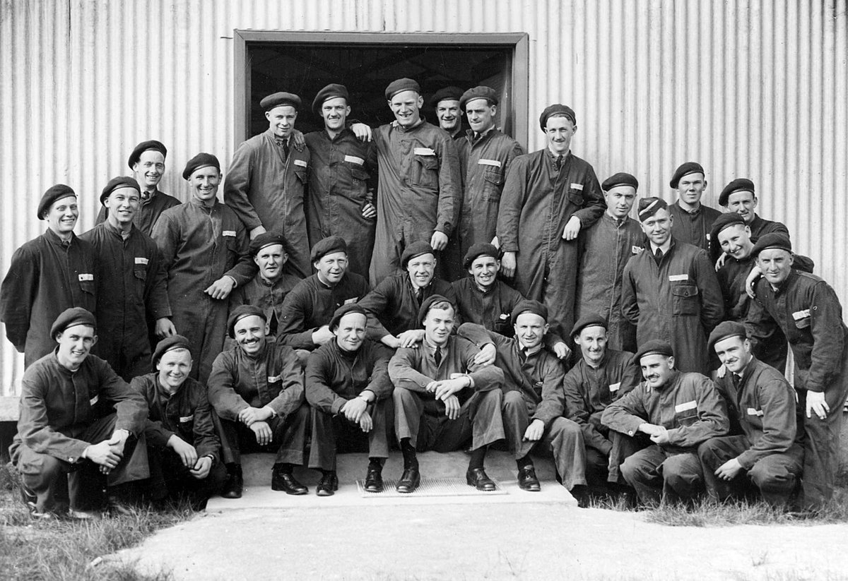 Trainee airmen at Essendon (1940–41)