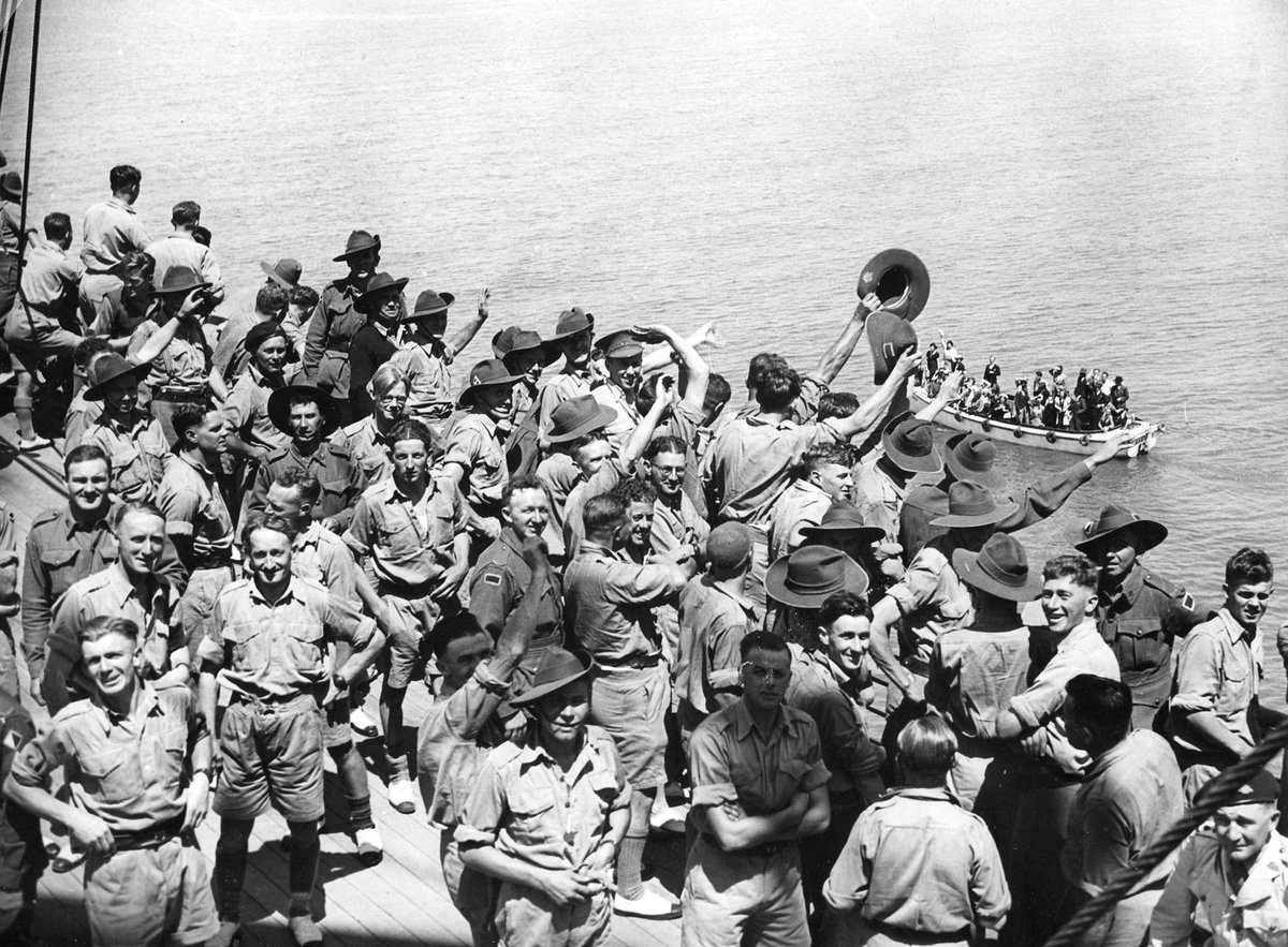 A.I.F. troops leaving from Port Melbourne for service overseas (1941)