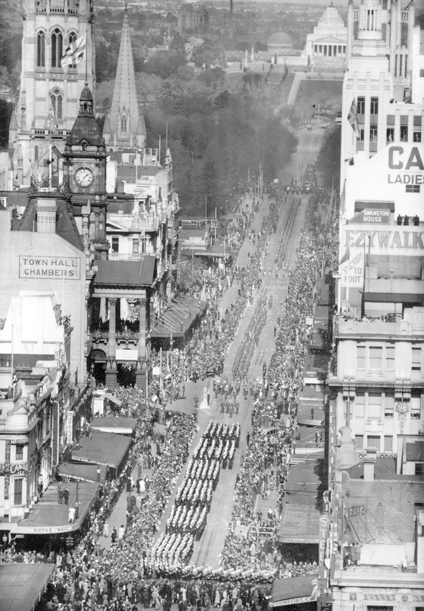 2nd A.I.F. soldiers, including men of the 57-60th battalion marching in procession in Melbourne, Watsonia (1943–44)