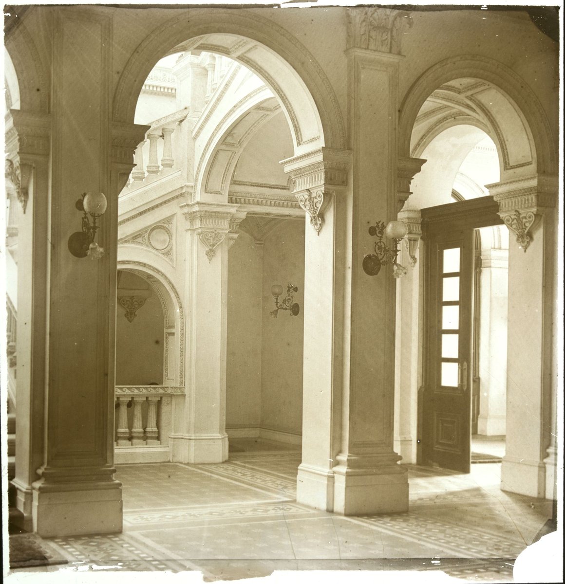 Archways in the Parliamentary Library, Melbourne (1880–1938)