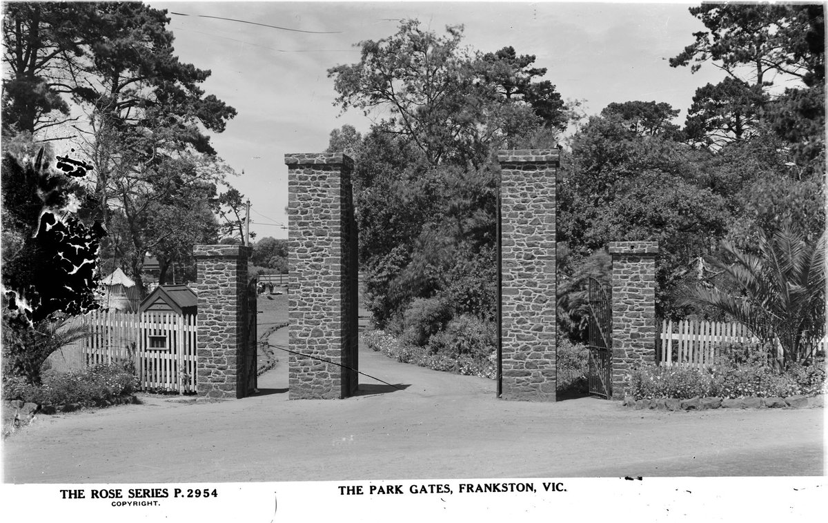 The Park Gates, Frankston, Vic (1920–54)